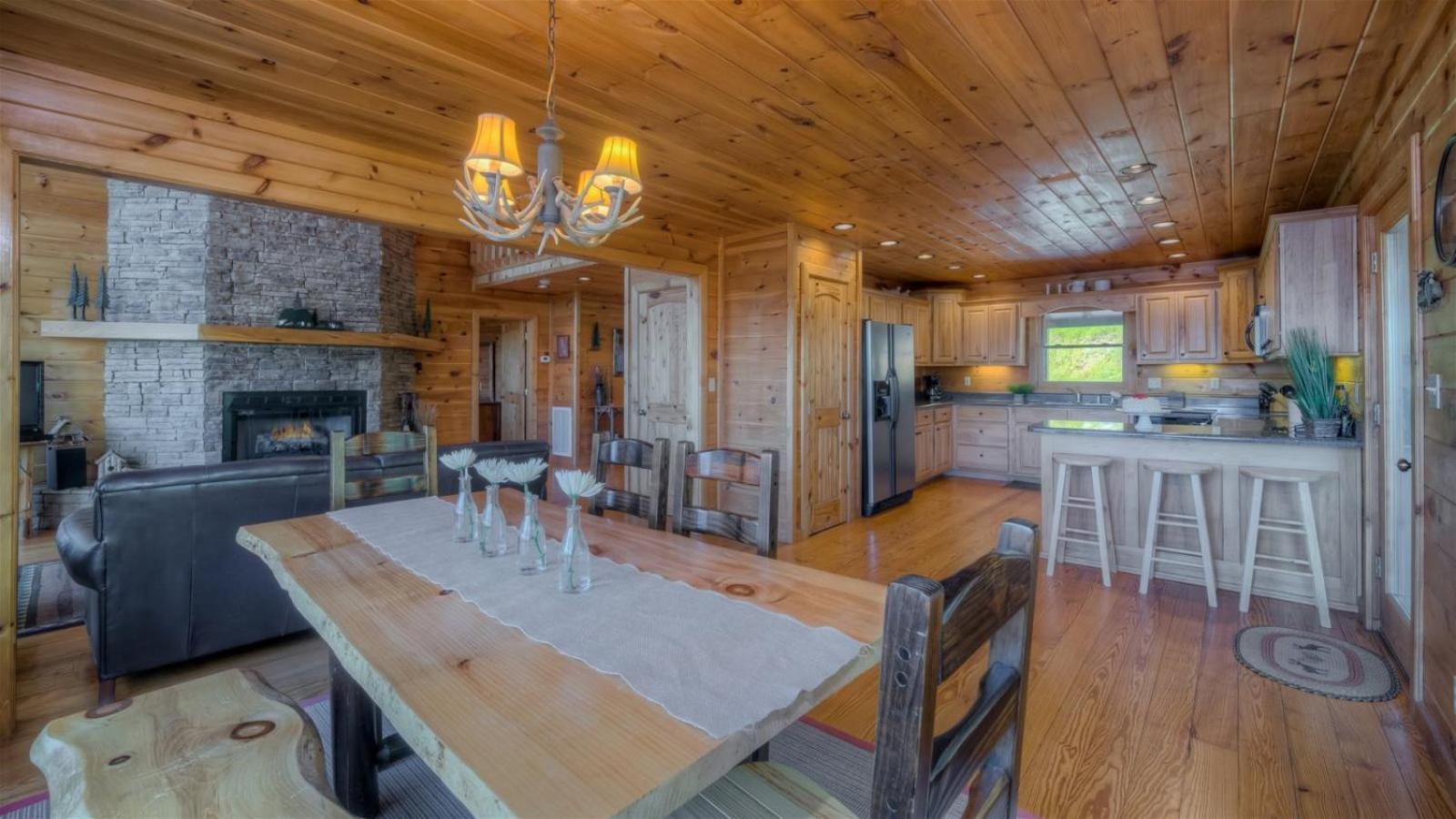 Pinecrest Lodge - Views In Aska Adventure Area Blue Ridge Luaran gambar